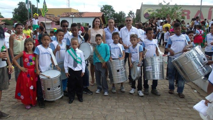 Público prestigia Desfile Cívico de 7 de setembro em Francinópolis - Imagem 137