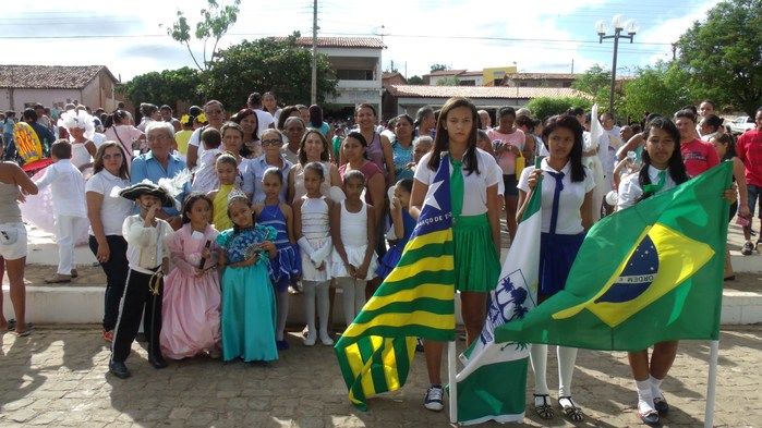 Público prestigia Desfile Cívico de 7 de setembro em Francinópolis - Imagem 136
