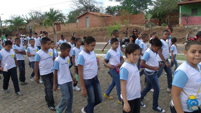 Público prestigia Desfile Cívico de 7 de setembro em Francinópolis - Imagem 47