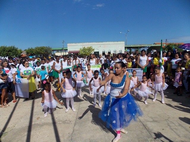 Prefeitura realiza tradicional desfile cívico em homenagem a Independência do Brasil - Imagem 33