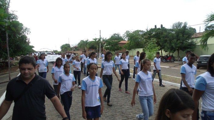 Público prestigia Desfile Cívico de 7 de setembro em Francinópolis - Imagem 74