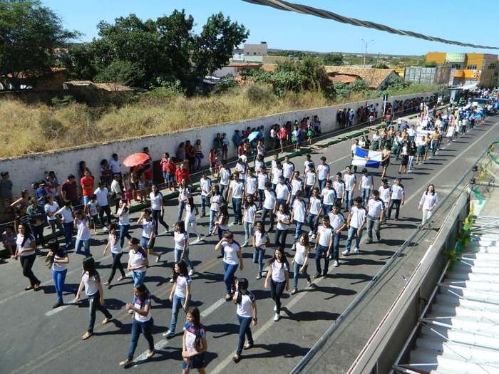 Desfile cívico temático se consolida em Pedro II - Imagem 10