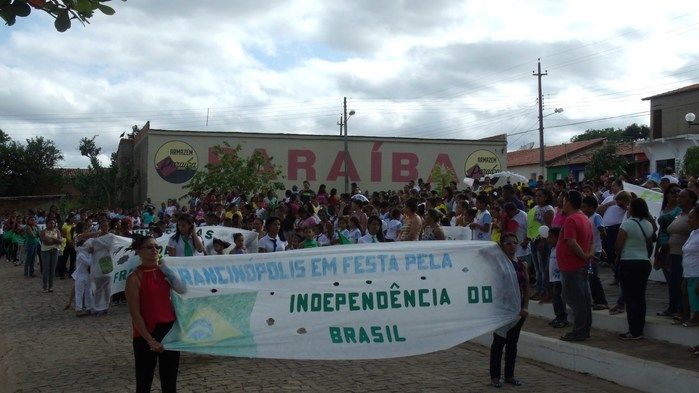 Público prestigia Desfile Cívico de 7 de setembro em Francinópolis - Imagem 126