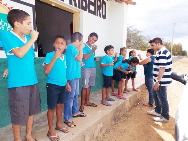 Secretaria de Educação promove semana da saúde bucal nas escolas - Imagem 6