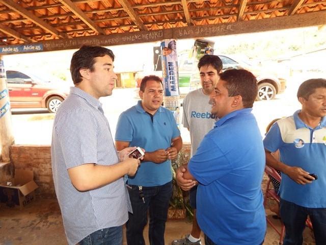 Candidato a Deputado Mardem Menezes realizou reunião politica em Esperantina - Imagem 5