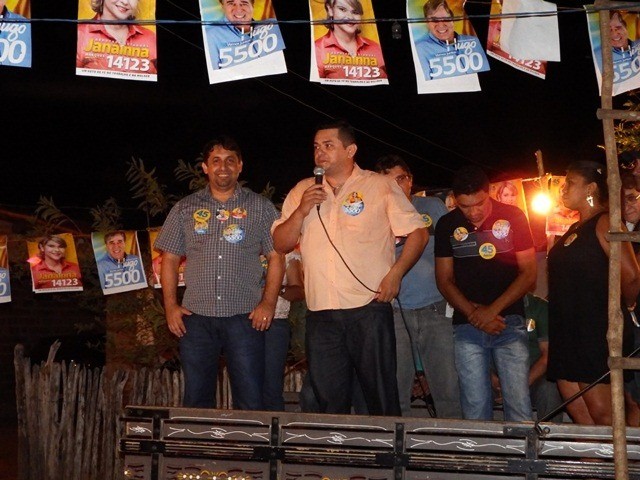 Ex-prefeito de Esperantina Lourival Bezerra participa de reunião politica no Canto da Palmeira - Imagem 13