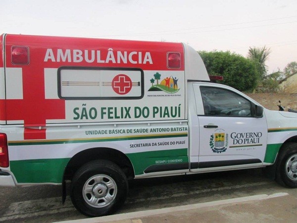 Prefeito Reginaldo recebe nova ambulância para São Félix do Piauí - Imagem 2