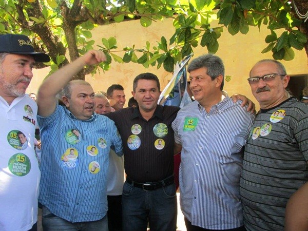 Prefeito Reginaldo recepciona o governador Zé Filho e demais aliados em uma visita a São Félix - Imagem 22