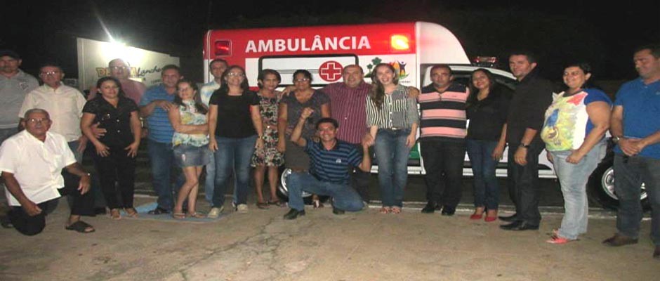 Prefeito Reginaldo recebe nova ambulância para São Félix do Piauí
