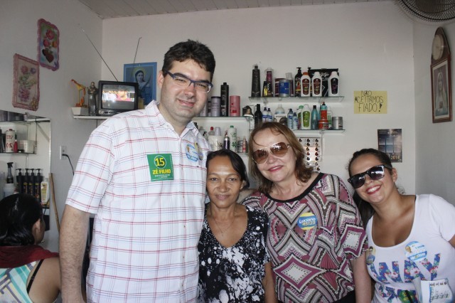 Luciano Nunes participa de caminhada pela feira no centro comercial de Miguel Alves - Imagem 38