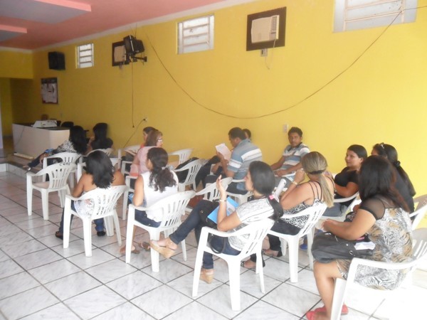  Mesários de Lagoinha recebem Treinamento para Eleição 2014  - Imagem 1