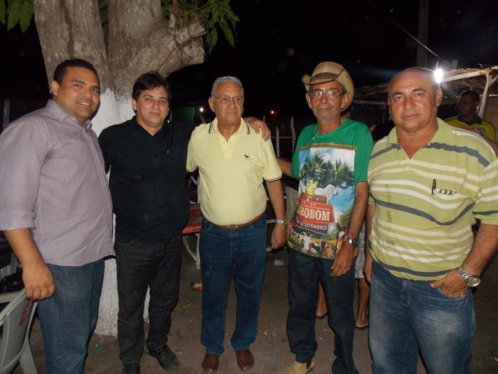 Centenas de pessoas prestigiam abertura da II Exposição Agrobom em Bom Princípio do Piauí - Imagem 11