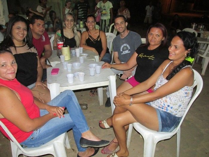 Trio Elétrico Nem Motos faz encerramento dos festejos  no bairro Vila em Agricolândia - Imagem 11