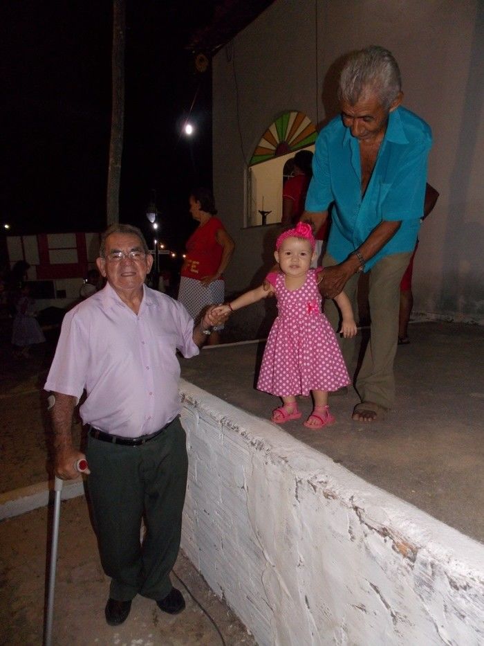 Registros fotográficos logo após a novena no espaço da Barraca Paroquial  e da Praça Acelino Rezende - Imagem 5