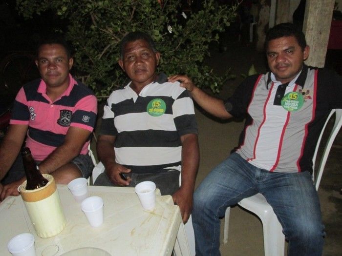 Trio Elétrico Nem Motos faz encerramento dos festejos  no bairro Vila em Agricolândia - Imagem 18