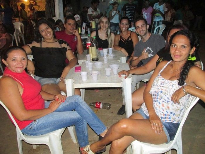 Trio Elétrico Nem Motos faz encerramento dos festejos  no bairro Vila em Agricolândia - Imagem 9