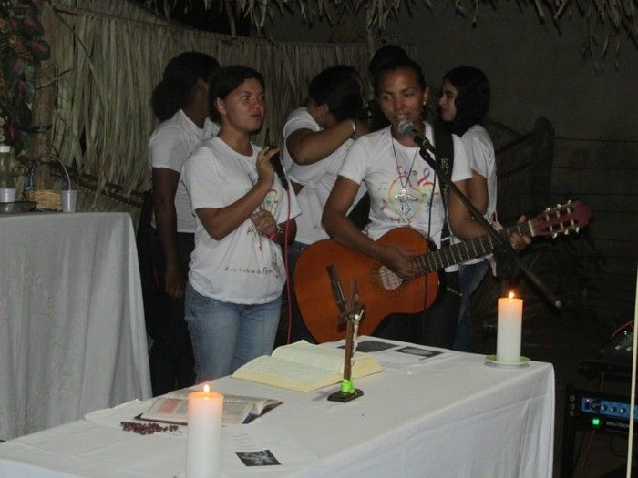 Uma Grande Multidão Participa da Celebração de Encerramento dos Festejos da Vila em Agricolândia - Imagem 15