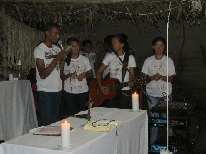 Uma Grande Multidão Participa da Celebração de Encerramento dos Festejos da Vila em Agricolândia - Imagem 8