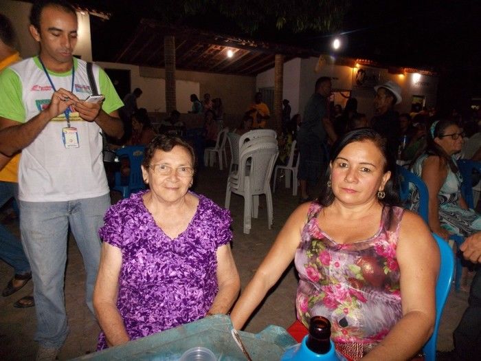 Registros fotográficos logo após a novena no espaço da Barraca Paroquial  e da Praça Acelino Rezende - Imagem 9