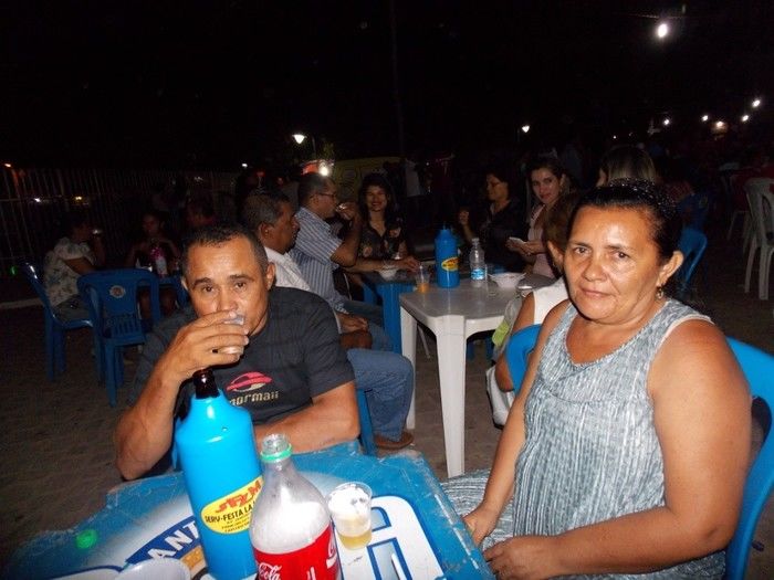 Registros fotográficos logo após a novena no espaço da Barraca Paroquial  e da Praça Acelino Rezende - Imagem 8