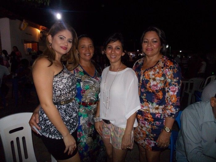 Movimento social logo após a celebração da 4ª noite de novena  - Imagem 12