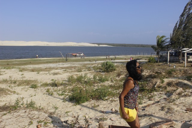 Prefeita leva jovens e  pessoas da terceira idade para o litoral piauiense - Imagem 142