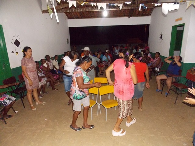 Comunidade Serrinha ganha festa dos idosos pelo Dia dos pais - Imagem 31