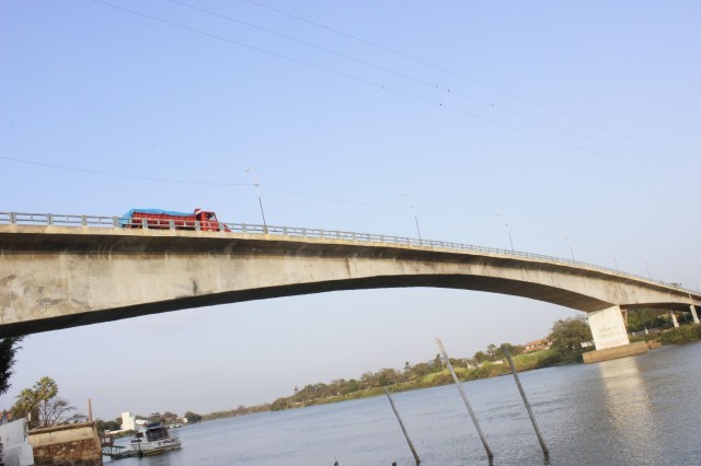 Prefeita leva jovens e  pessoas da terceira idade para o litoral piauiense - Imagem 34