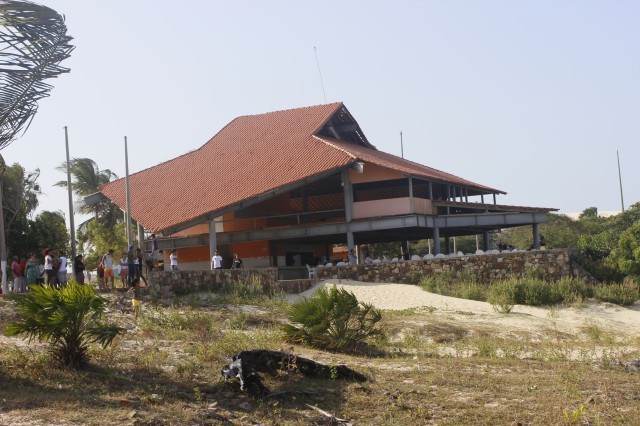 Prefeita leva jovens e  pessoas da terceira idade para o litoral piauiense - Imagem 153
