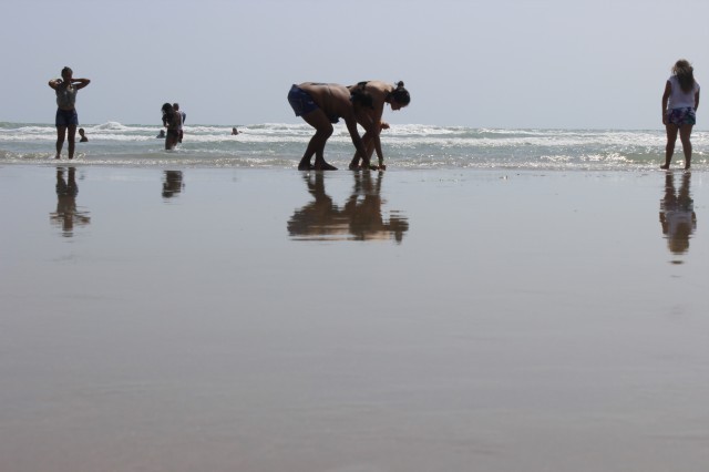 Prefeita leva jovens e  pessoas da terceira idade para o litoral piauiense - Imagem 90