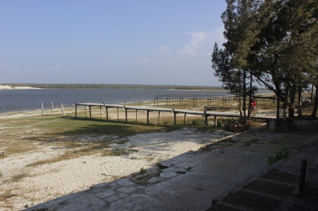 Prefeita leva jovens e  pessoas da terceira idade para o litoral piauiense - Imagem 149