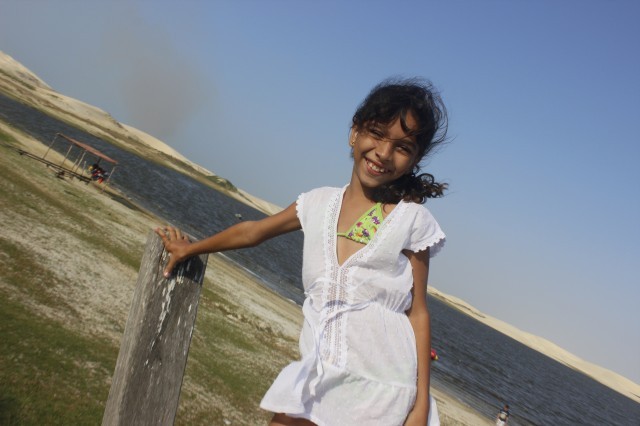 Prefeita leva jovens e  pessoas da terceira idade para o litoral piauiense - Imagem 163