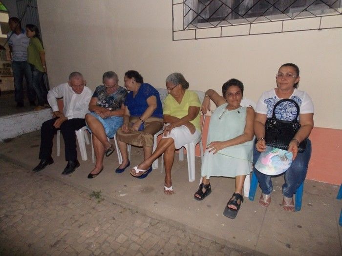 Registros  fotográficos do movimento após a celebração da 5ª noite dos festejos do Sagrado Coração Coração de Jesus  - Imagem 7