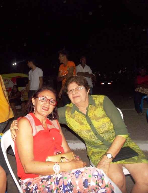 Registros  fotográficos do movimento após a celebração da 5ª noite dos festejos do Sagrado Coração Coração de Jesus  - Imagem 43