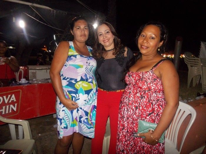 Registros  fotográficos do movimento após a celebração da 5ª noite dos festejos do Sagrado Coração Coração de Jesus  - Imagem 49