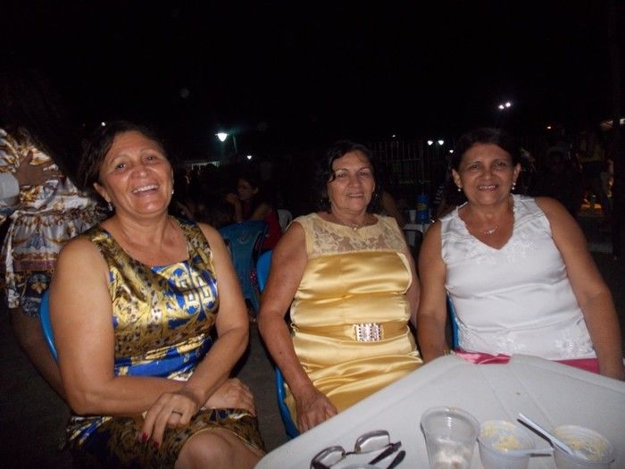 Registros  fotográficos do movimento após a celebração da 5ª noite dos festejos do Sagrado Coração Coração de Jesus  - Imagem 25