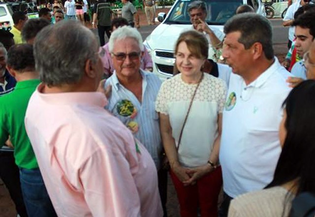 Governador prestigia a Festa do Bode em Batalha e é saudado pela população - Imagem 4