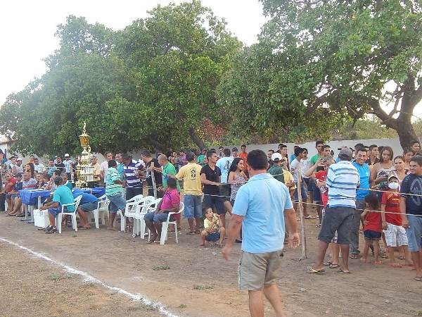 Torcedor atendeu o chamado e compareceu em massa no Estádio Barbosão - Imagem 10