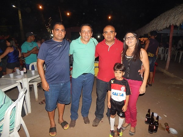 Prefeito promete melhorias para o campeonato de 2015  - Imagem 2