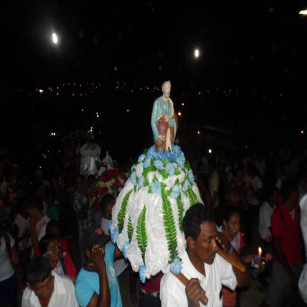Procissão de abertura dos festejos de Santa Teresinha supera todas as expectativas   - Imagem 12