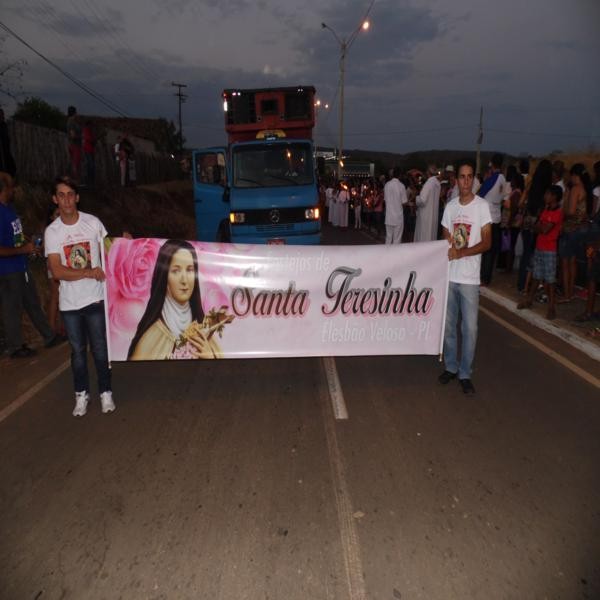 Procissão de abertura dos festejos de Santa Teresinha supera todas as expectativas   - Imagem 1
