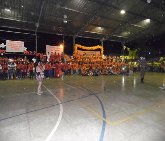 Gincana Escolar promovida pelo CEEP - Benedito Portela Leal agita noite de domingo  - Imagem 12