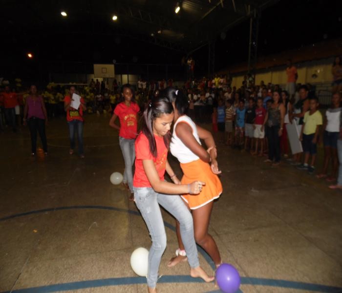 Gincana Escolar promovida pelo CEEP - Benedito Portela Leal agita noite de domingo  - Imagem 29