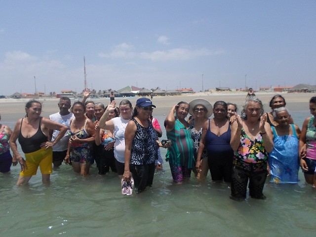 Prefeitura de Buriti dos Lopes realiza mais um passeio com idosos ao litoral - Imagem 15