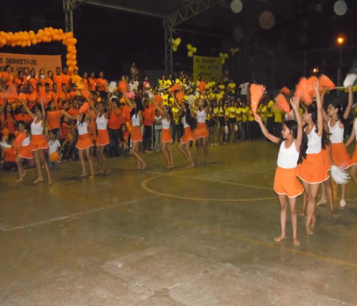 Gincana Escolar promovida pelo CEEP - Benedito Portela Leal agita noite de domingo  - Imagem 16