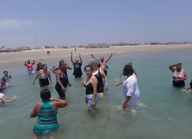 Prefeitura de Buriti dos Lopes realiza mais um passeio com idosos ao litoral - Imagem 4