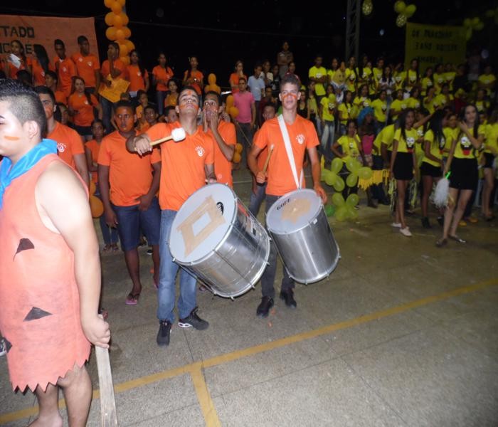 Gincana Escolar promovida pelo CEEP - Benedito Portela Leal agita noite de domingo  - Imagem 14