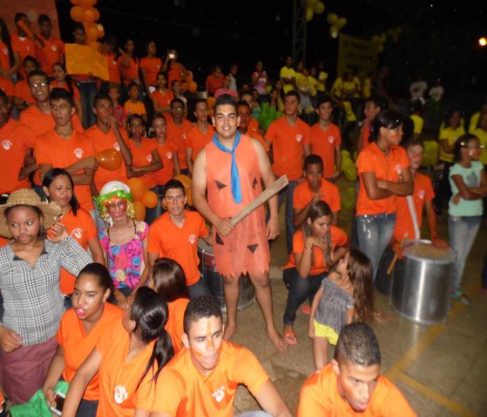 Gincana Escolar promovida pelo CEEP - Benedito Portela Leal agita noite de domingo  - Imagem 6