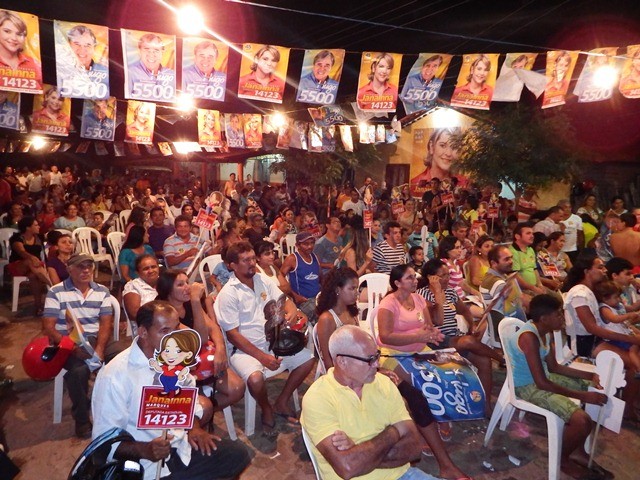 Candidata Janainna Marques participou de reunião politica no Bairro Rural em Esperantina - Imagem 6