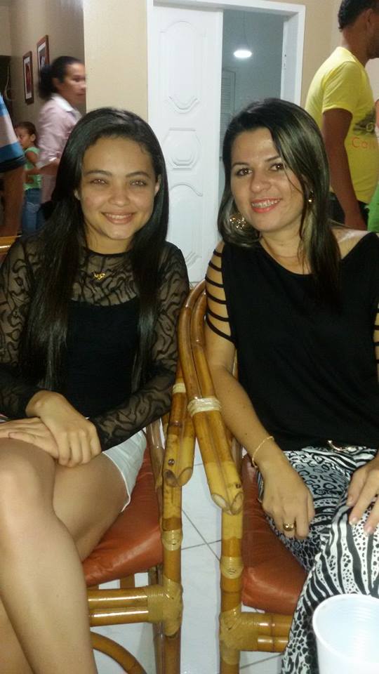 Primeira dama Lindyane Batista e amigos realizam festa surpresa ao prefeito Moisés Barbosa - Imagem 18